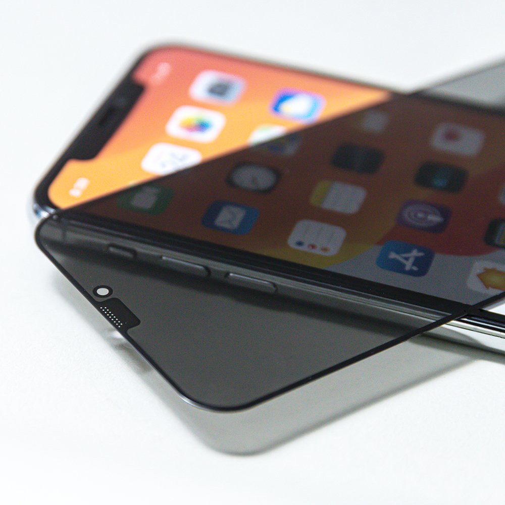 Rūdīta stikla aizsargplēve „privātuma“ viedtālrunim „Oppo Reno 15 Pro“
