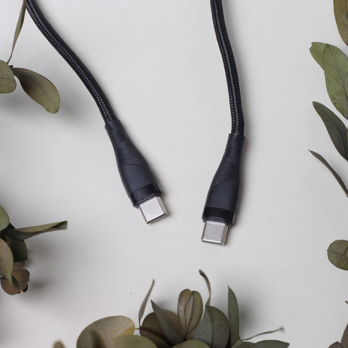 Maxlife MXUC-08 kabelis USB-C - USB-C 1,0 m 100W melns neilons