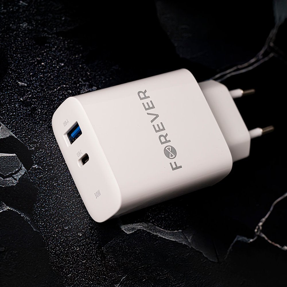 Forever TC-07-30AC PD QC lādētājs 1x USB-C 1x USB 30W balts + USB-C - USB-C kabelis 60W