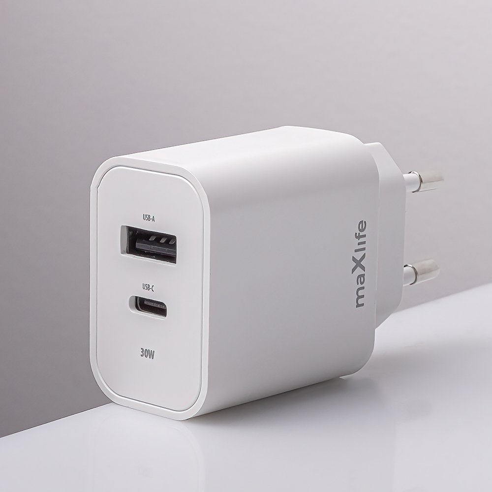 Maxlife MXTC-06-30AC PD QC lādētājs 1x USB-C 1x USB 30W balts + USB-C - USB-C kabelis 60W