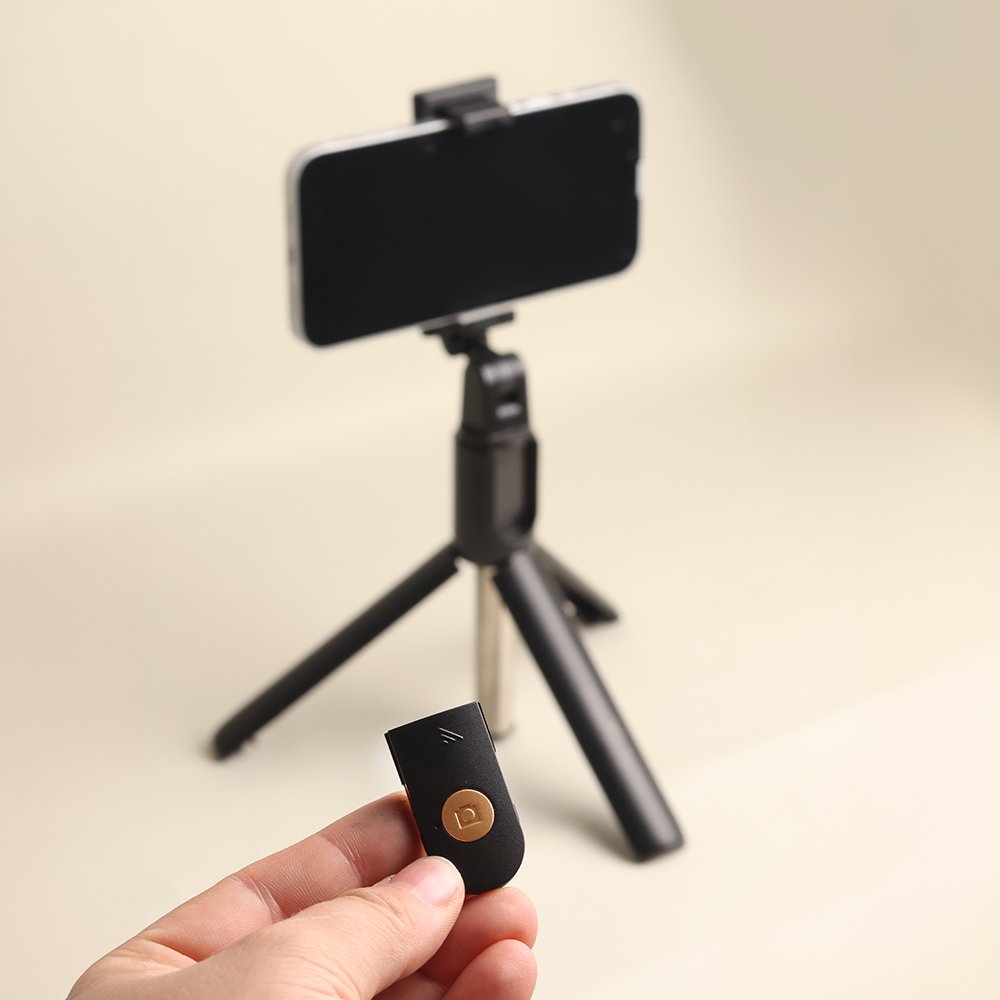Maxlife Bluetooth selfija kāts trīskājis MXST-100, melns