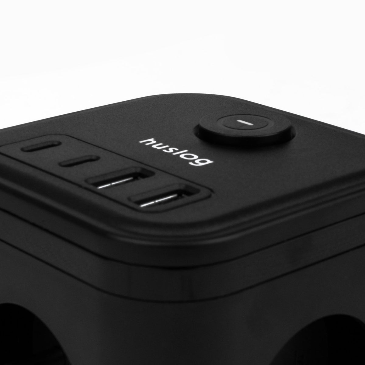 Huslog Cube pagarinātājs ar USB