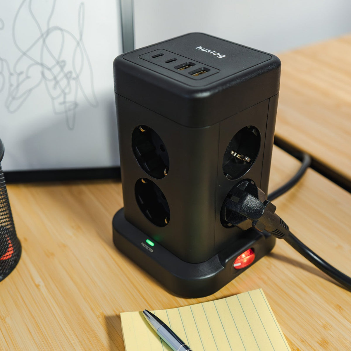 Huslog Vertical pagarinātājs ar USB