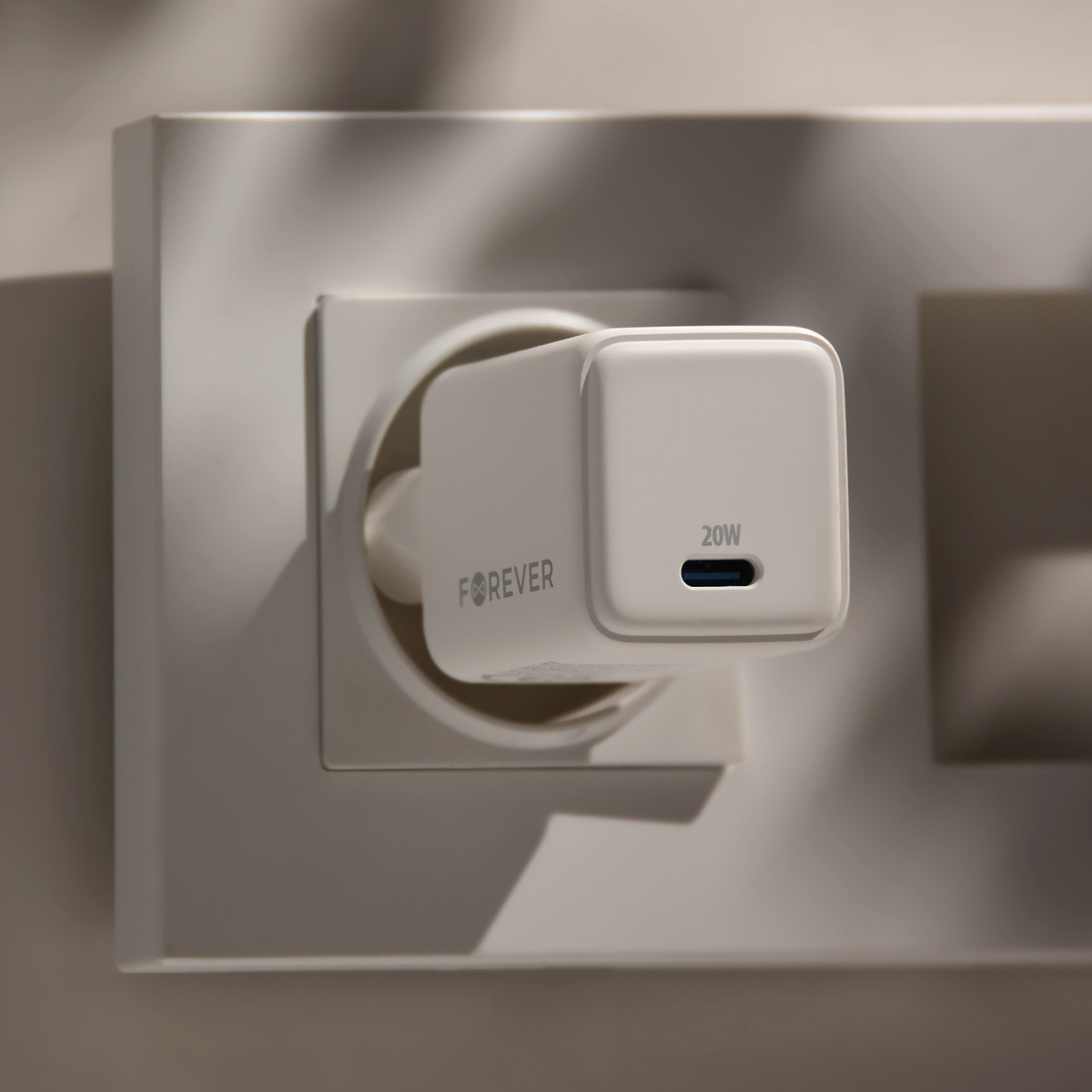Forever lādētājs TC-08-20C GAN PD 1x USB-C 20W, balts