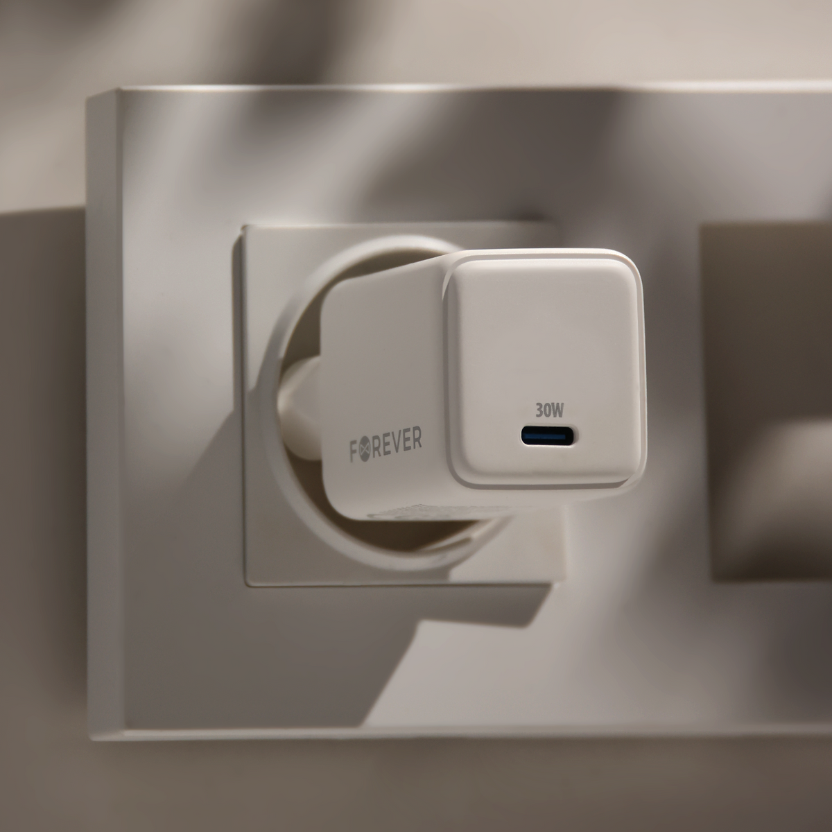 Forever lādētājs TC-08-30C GAN PD 1x USB-C 30W, balts