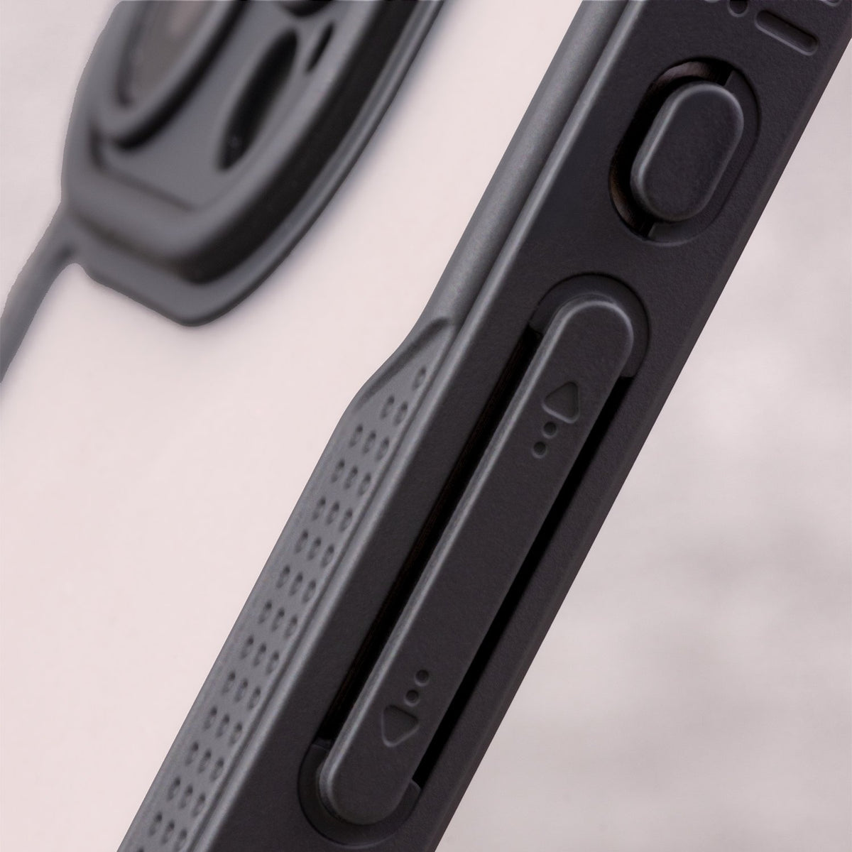 Defender Matt vāciņš iPhone 17 Air 6,6", melns