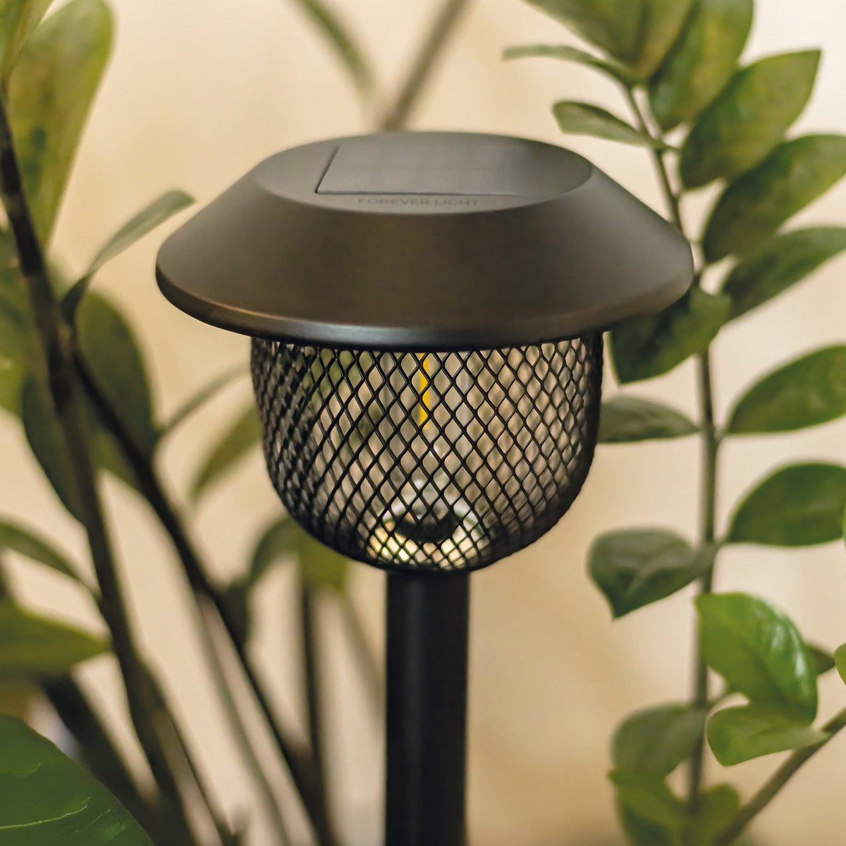 Forever Light LED lampa ar saules uzlādi Steel Post Sunari FLS-30, melna