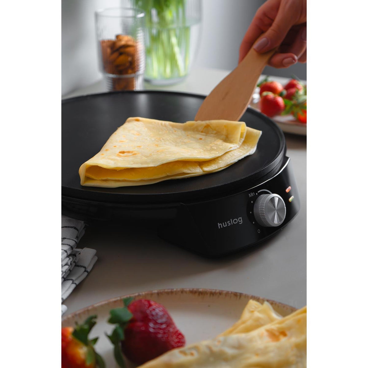 Huslog pankūku panna 1200W HUS1027