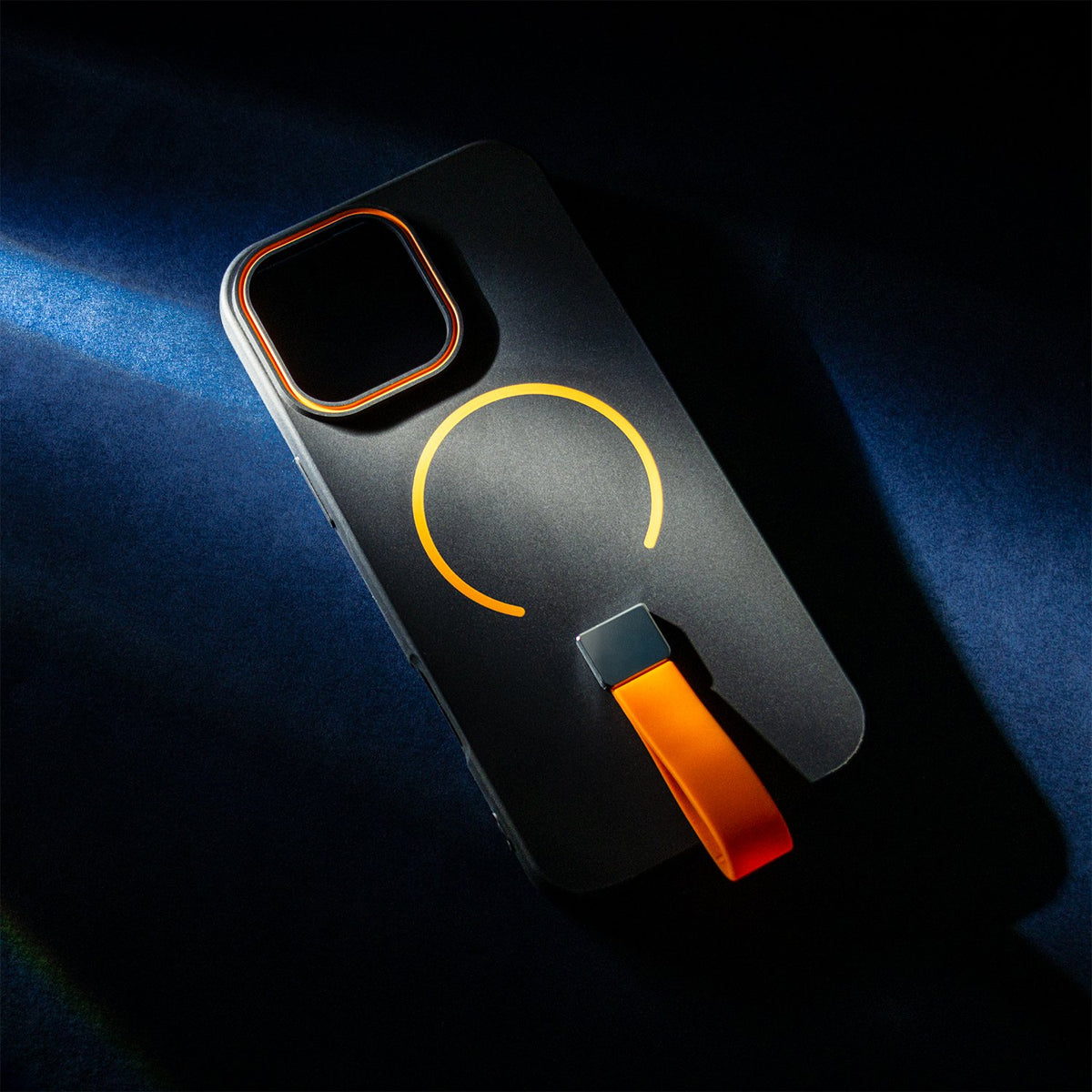 Loop Thin MagSafe vāciņš iPhone 11, melns