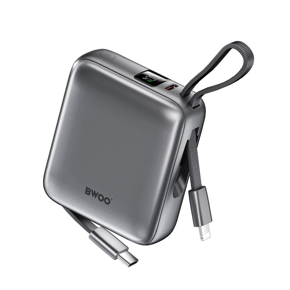 BWOO pārnēsājamais akumulators P74 22,5 W 10000 mAh ar 2 iebūvētiem kabeļiem 1 x USB-C 1 x Lightning melns