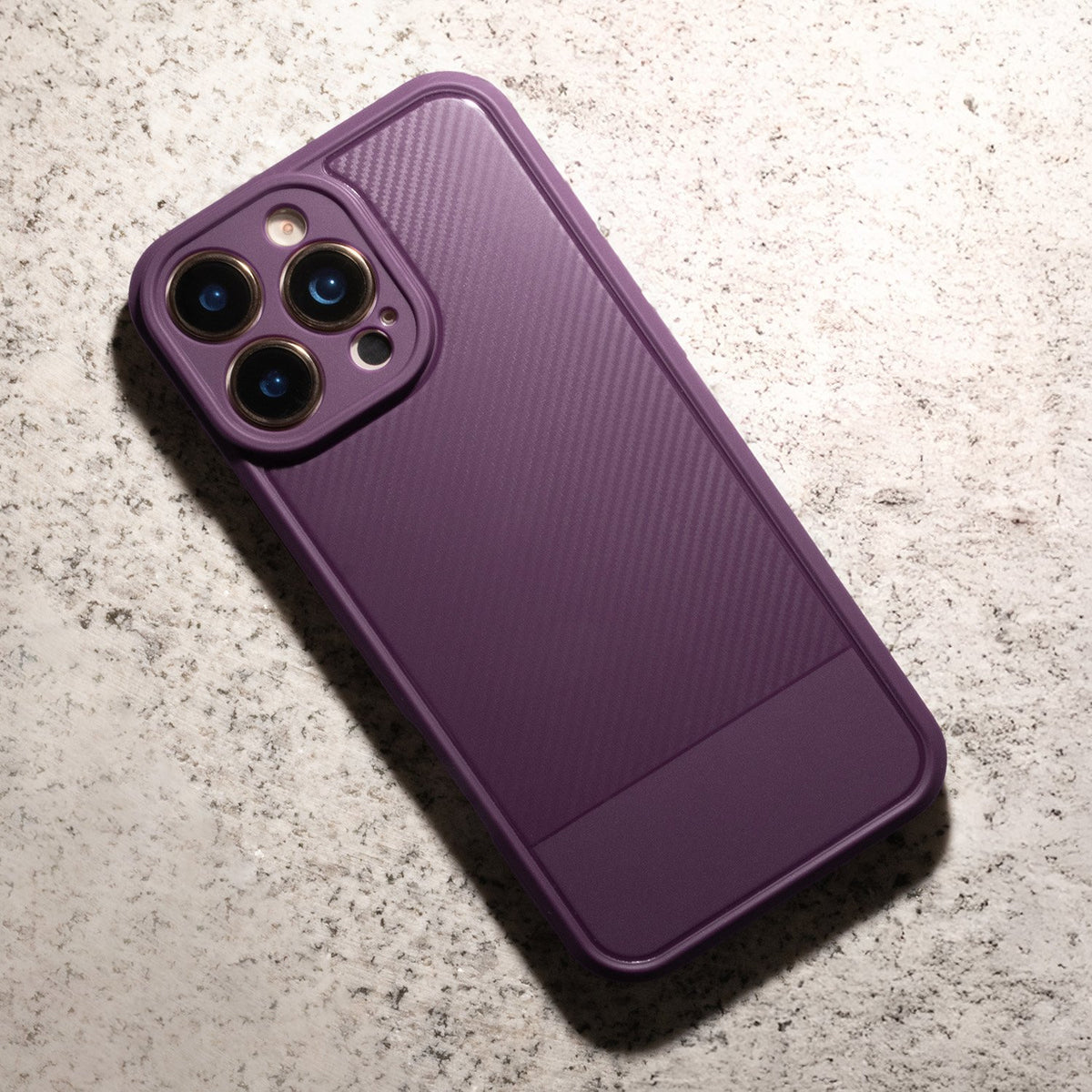 Simple Carbon vāciņš iPhone 16 Pro Max 6,9", violets