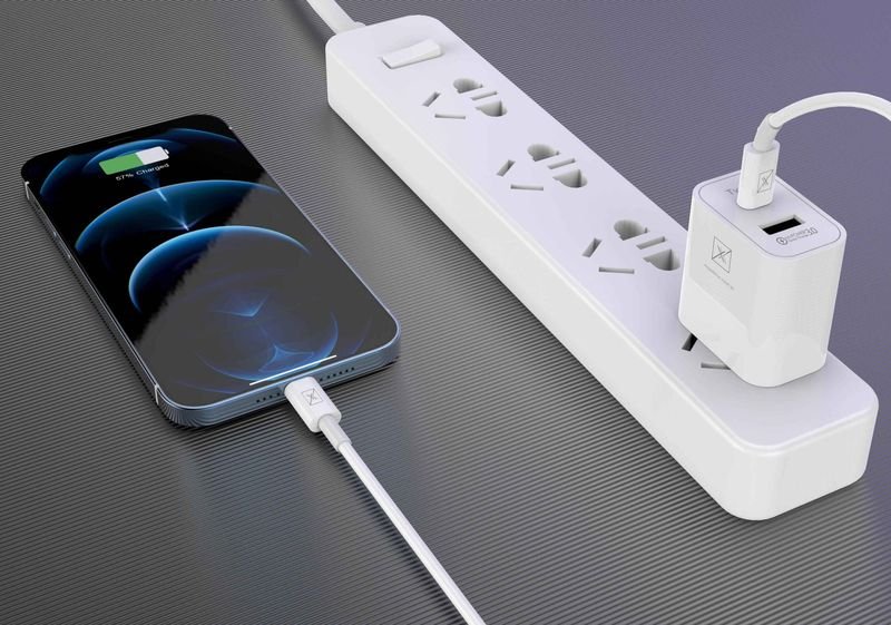 Tīkla lādētājs MX ALFA 20 W PD+QC, USB-A+C + C/C kabelis 20 W PD, balts