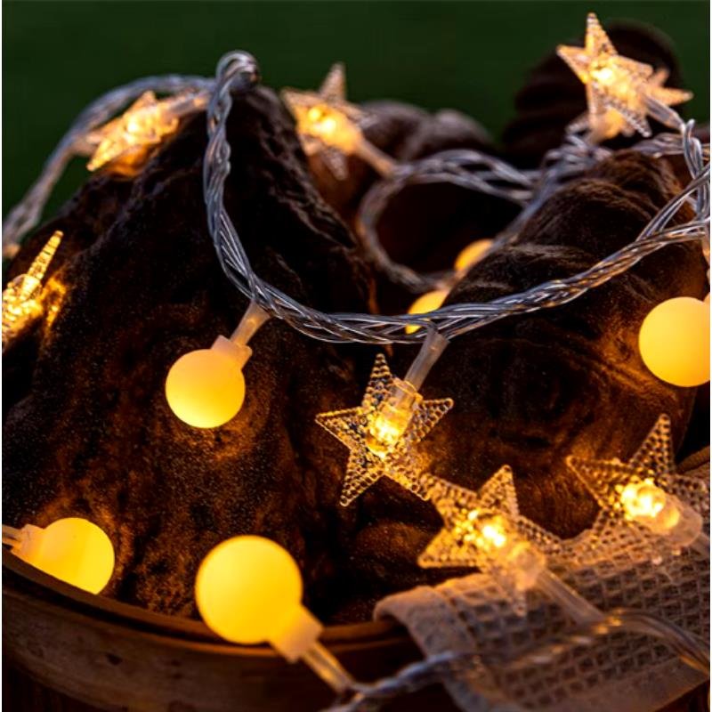 LED virtene 10M (80 LED LAMPS) USB STARS + BALLS silti balta
