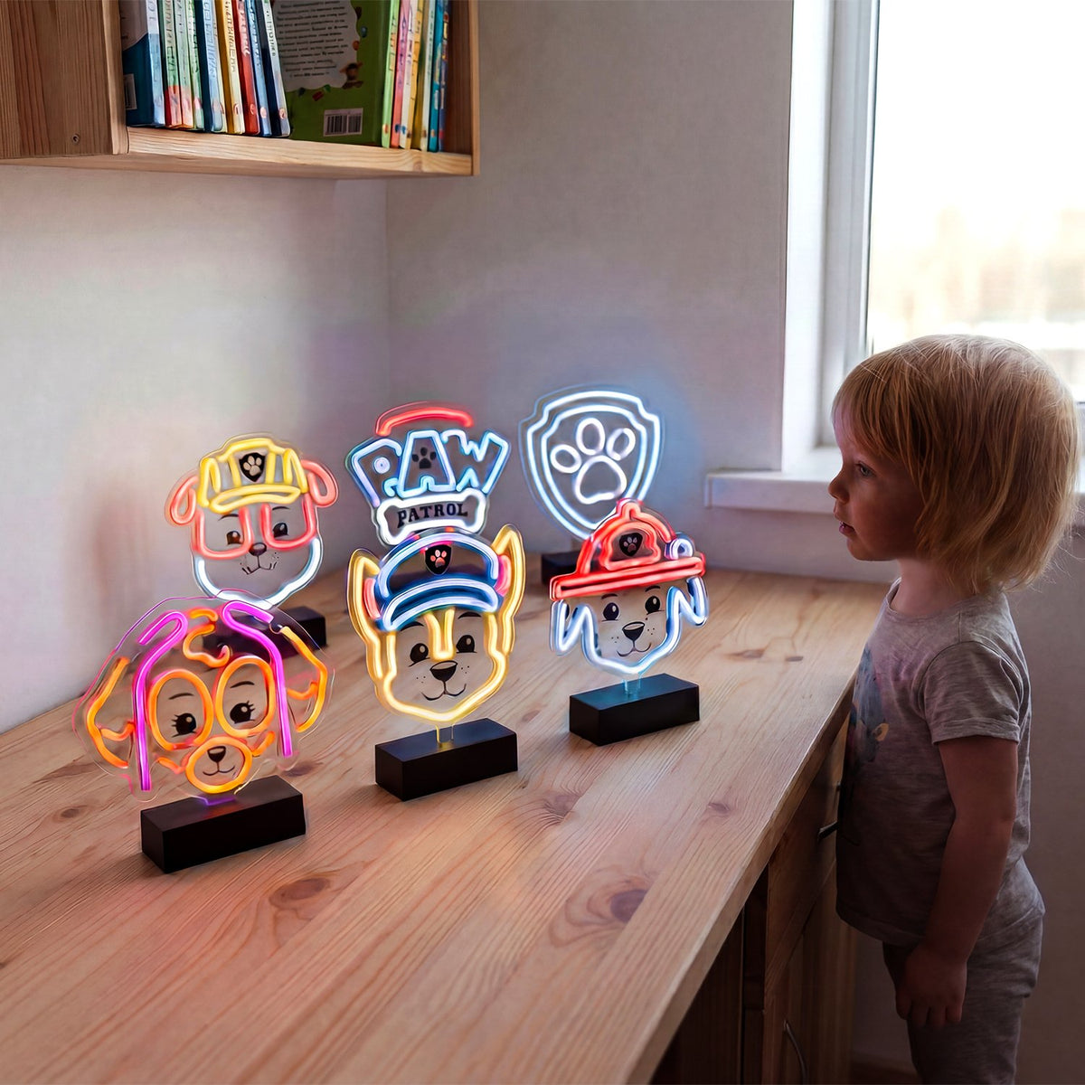Neona LED uz statīva Paw Patrol - Rubble OW-120446
