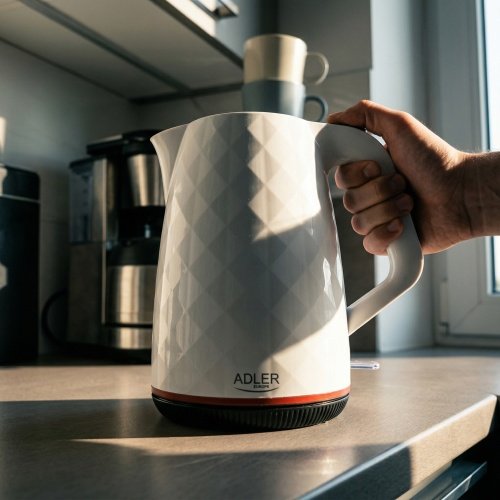 Adler tējkanna plastmasas 1,7 L