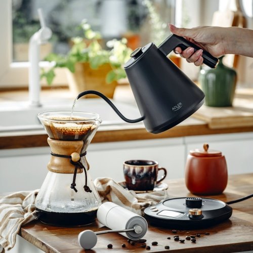 Adler elektriskā tējkanna ar garu snīpi 1,0 l