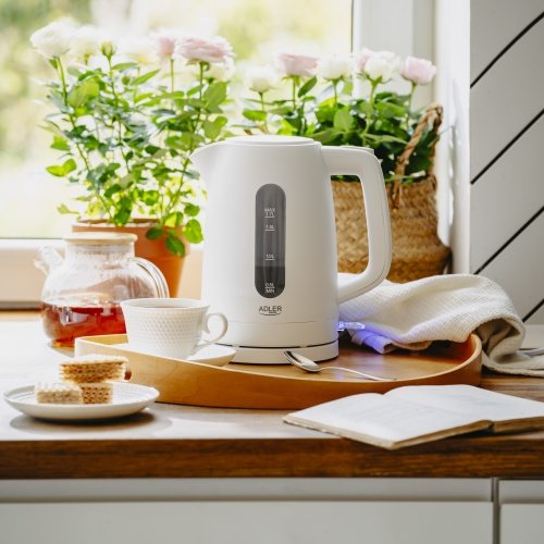 Adler tējkanna plastmasas 1,7 L balta | Strix