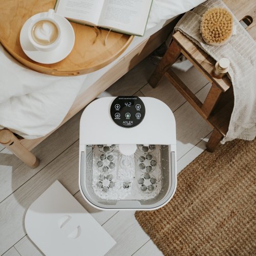 Salokāms kāju spa ar mehānisko masāžu, ūdens sildīšanu un LED vadību
