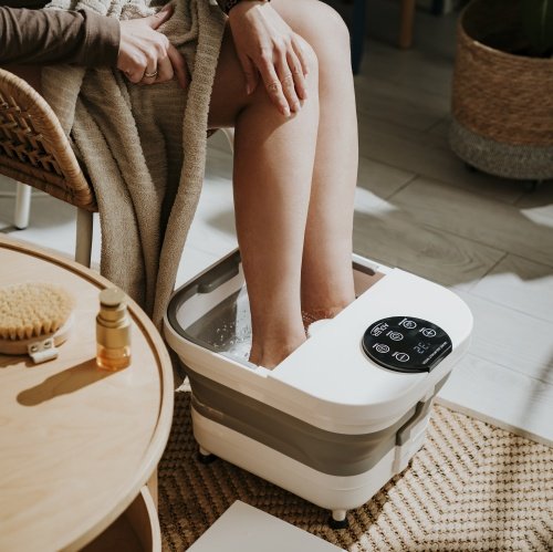 Salokāms kāju spa ar mehānisko masāžu, ūdens sildīšanu un LED vadību