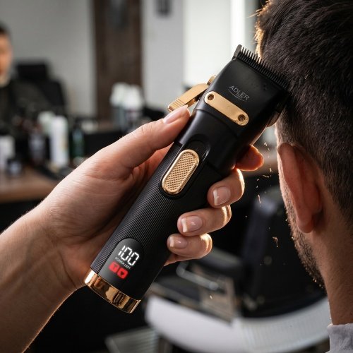 Matu griezējs LED displejs, 2 ātruma iestatījumi, 4 uzgaļu ķemmes, 0.8–13 mm, USB lādēšana