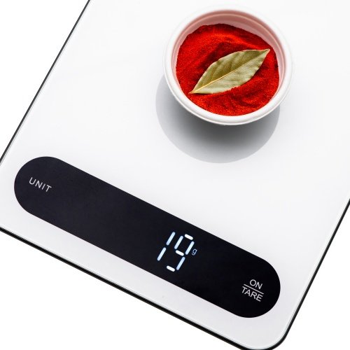 Adler virtuves svari 10kg USB lādētājs