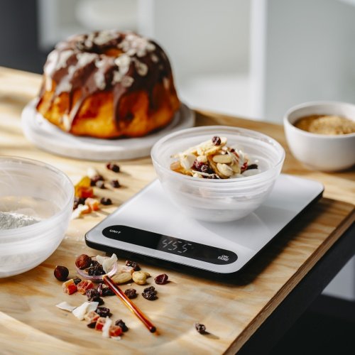 Adler virtuves svari 10kg USB lādētājs