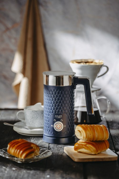 Piena putotājsi - putotājs un sildītājs (latte un kapučino)