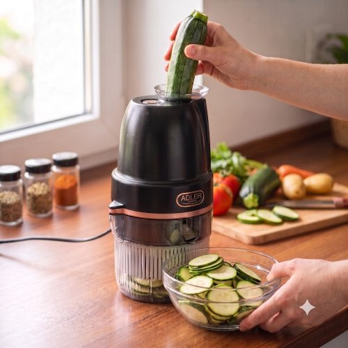 Elektriskā rīve „4-in-1“, 200 W, kartupeļiem, cukiniem, dārzeņiem, augļiem un riekstiem, 4 uzgaļi, 900 ml trauks