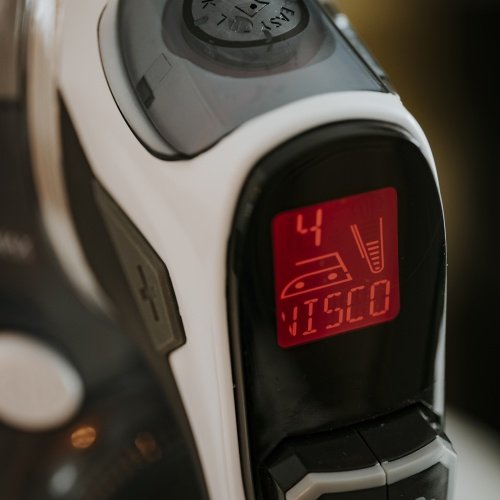 Team gludeklis ar LCD displeju, 3000 W, 11 Temperatūras režīmi