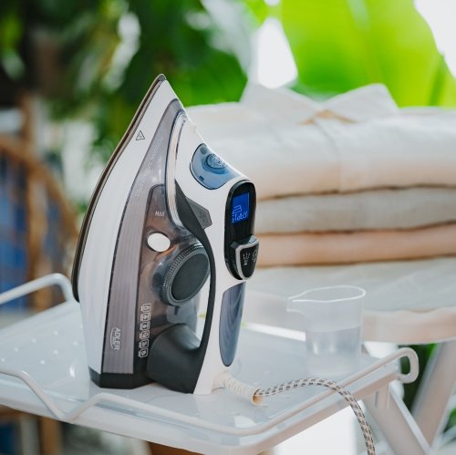 Team gludeklis ar LCD displeju, 3000 W, 11 Temperatūras režīmi