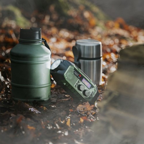 Avārijas radio ar saules uzlādi | Bluetooth 5.0 | 4000 mAh ārējais akumulators | FM-AM-SW