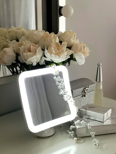 LED vannas istabas spogulis